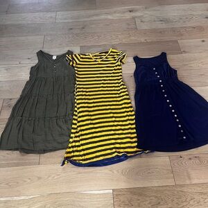 Bundle set of Women's spring or summer dresses